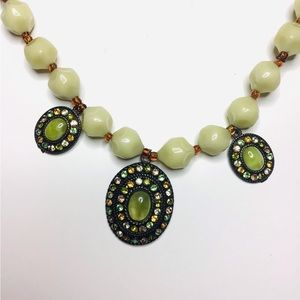 Monet vintage necklace